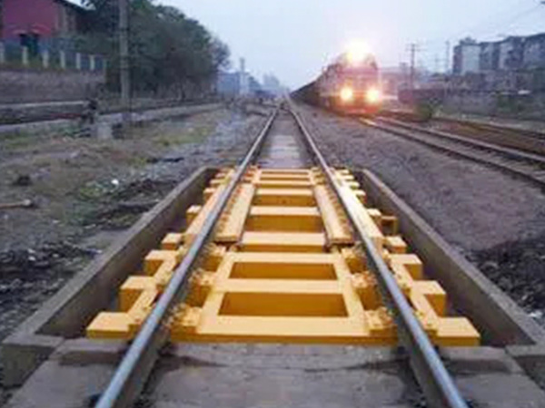 Rail scale