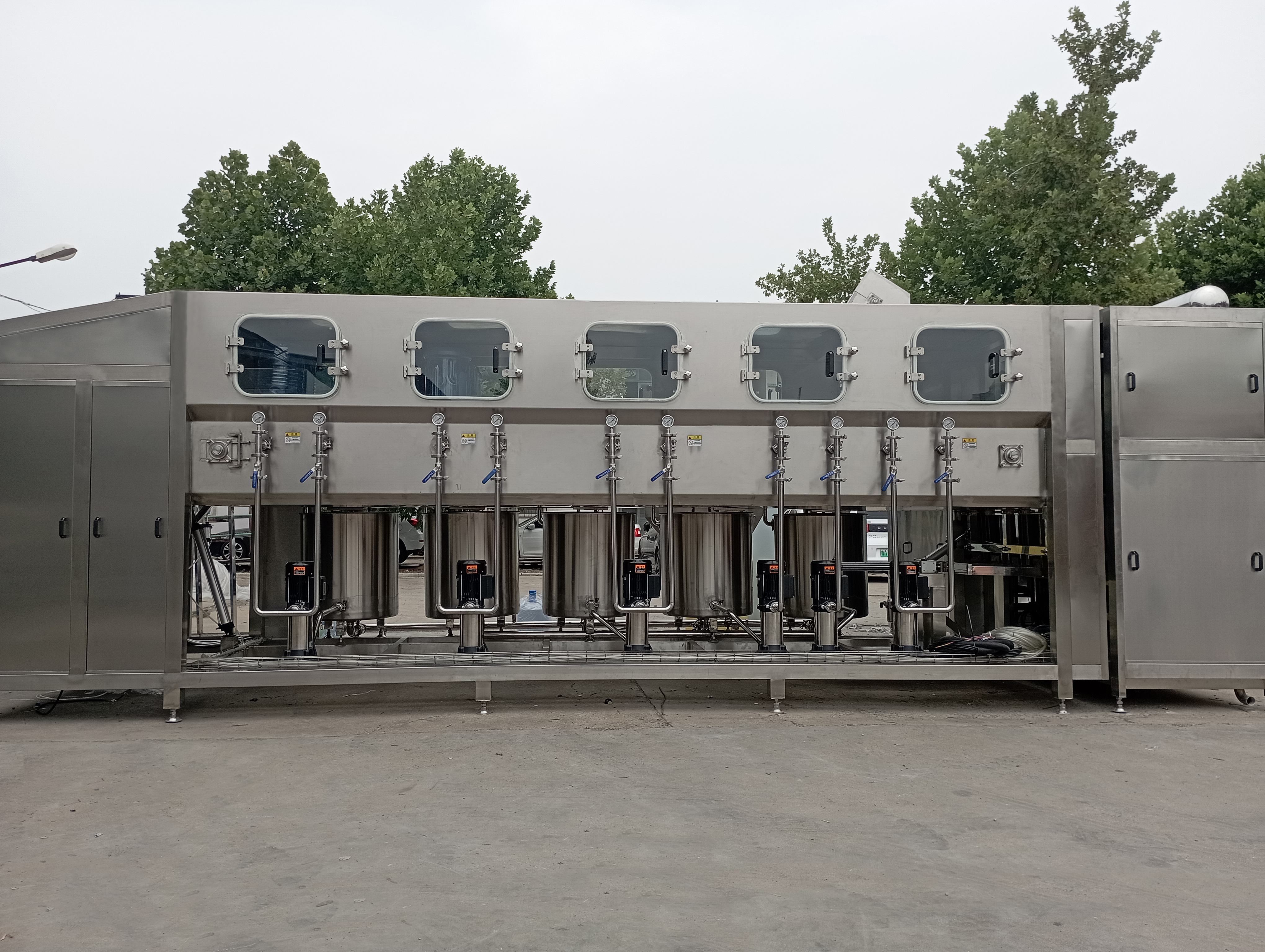 600桶全自動(dòng)灌裝機(jī)