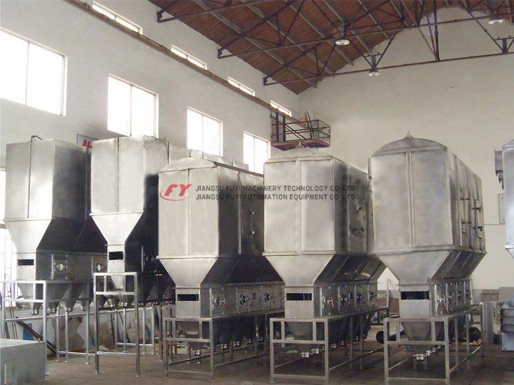 Horizontal boiling dryer