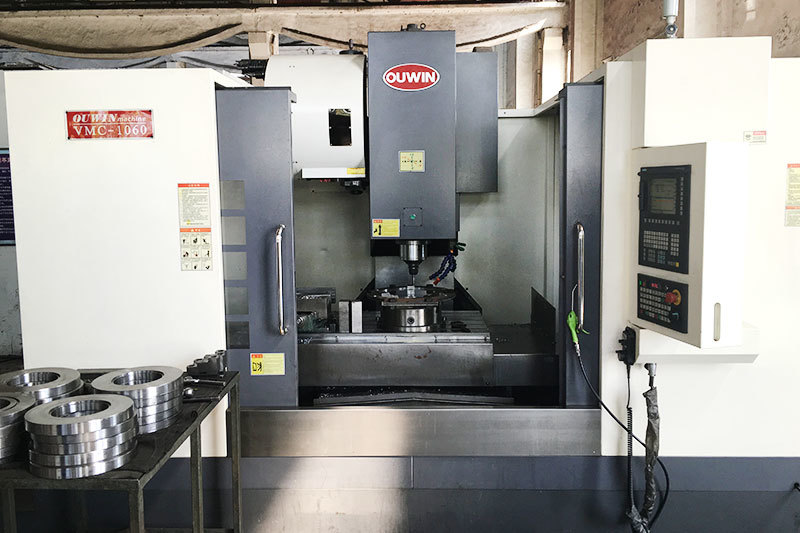 VMC-1060 CNC Machining Center