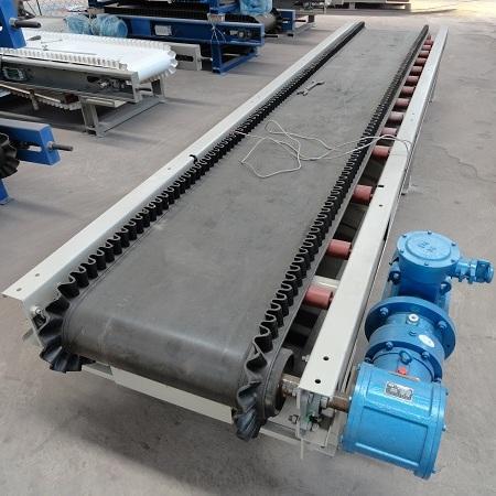 Weighing belt feeder