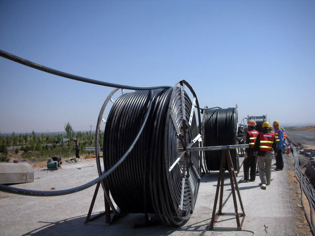 成安渝高速公路機(jī)電工程采用硅芯管