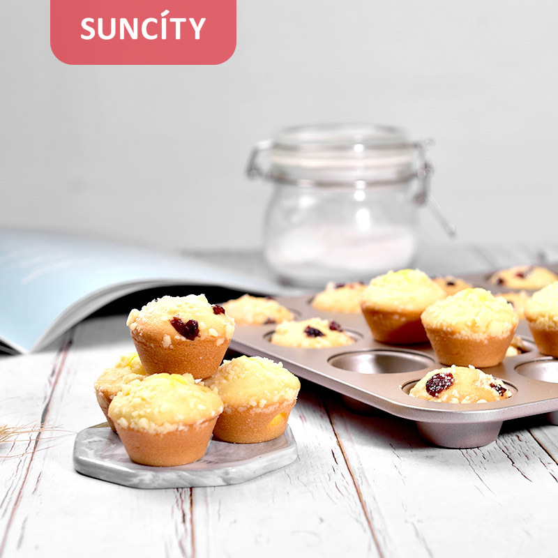 20Cup Muffin Pan 3231-25
