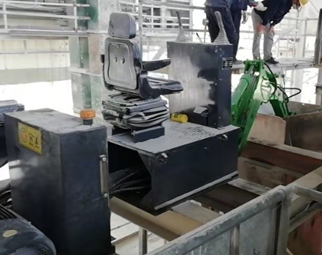 PC530 for jaw break of a powder company in Hezhou, Guangxi PC530 for jaw break of a powder company in Hezhou, Guangxi