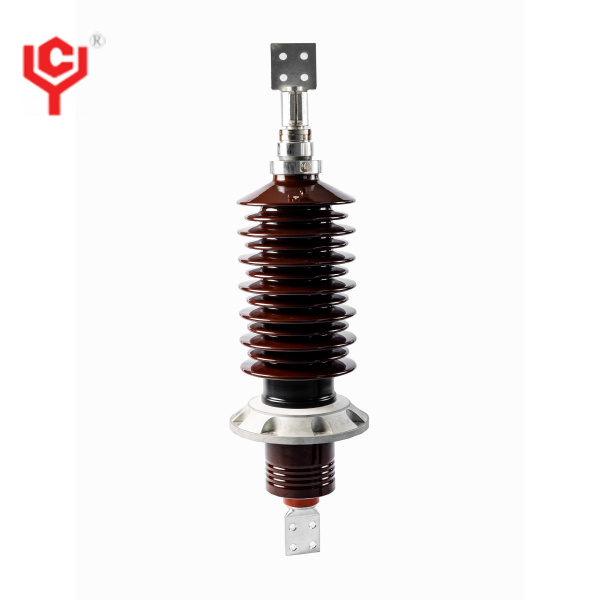 Flange-type transformer bushing