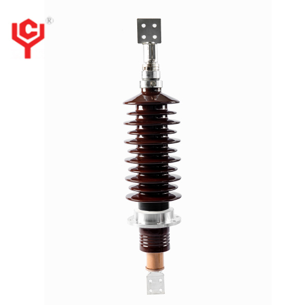 Flange-type transformer bushing
