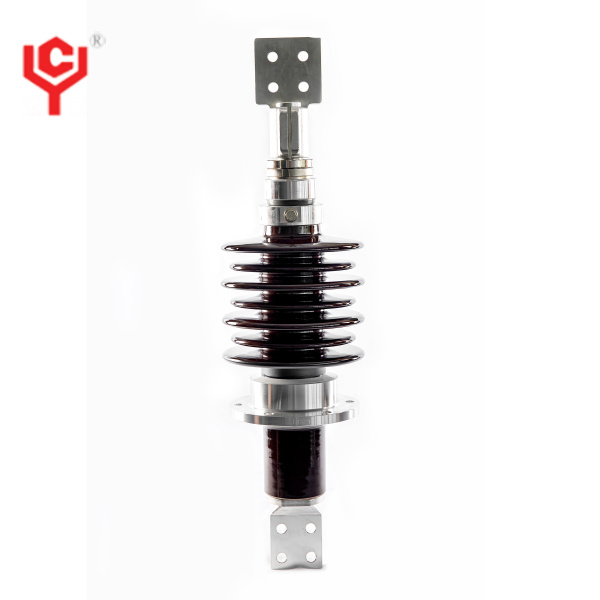 Flange-type transformer bushing