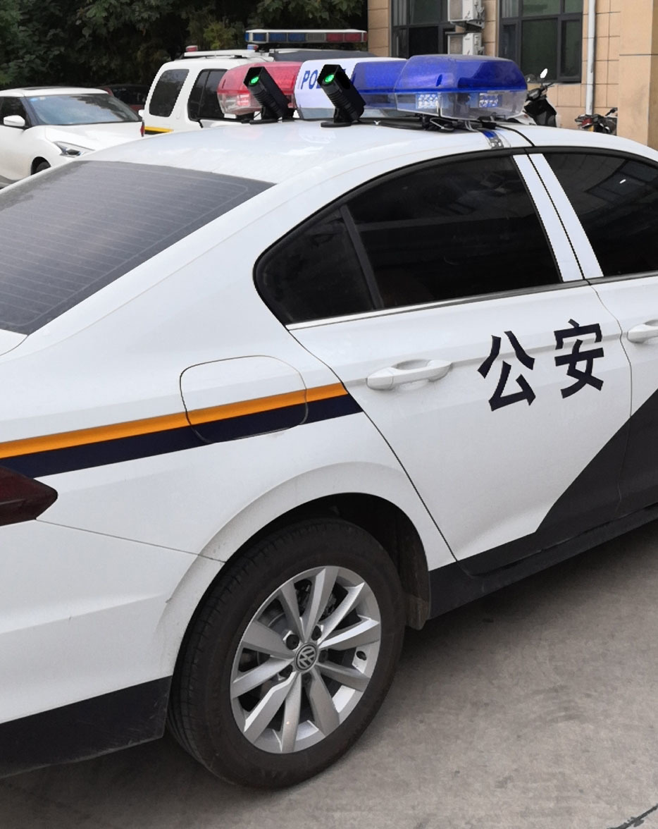 高速路上的激光警示灯，您知道是干嘛用的吗？