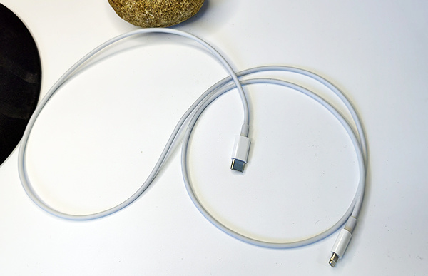 The charging line is broken and cracked. Can I use adhesive tape or spring to fix it?
