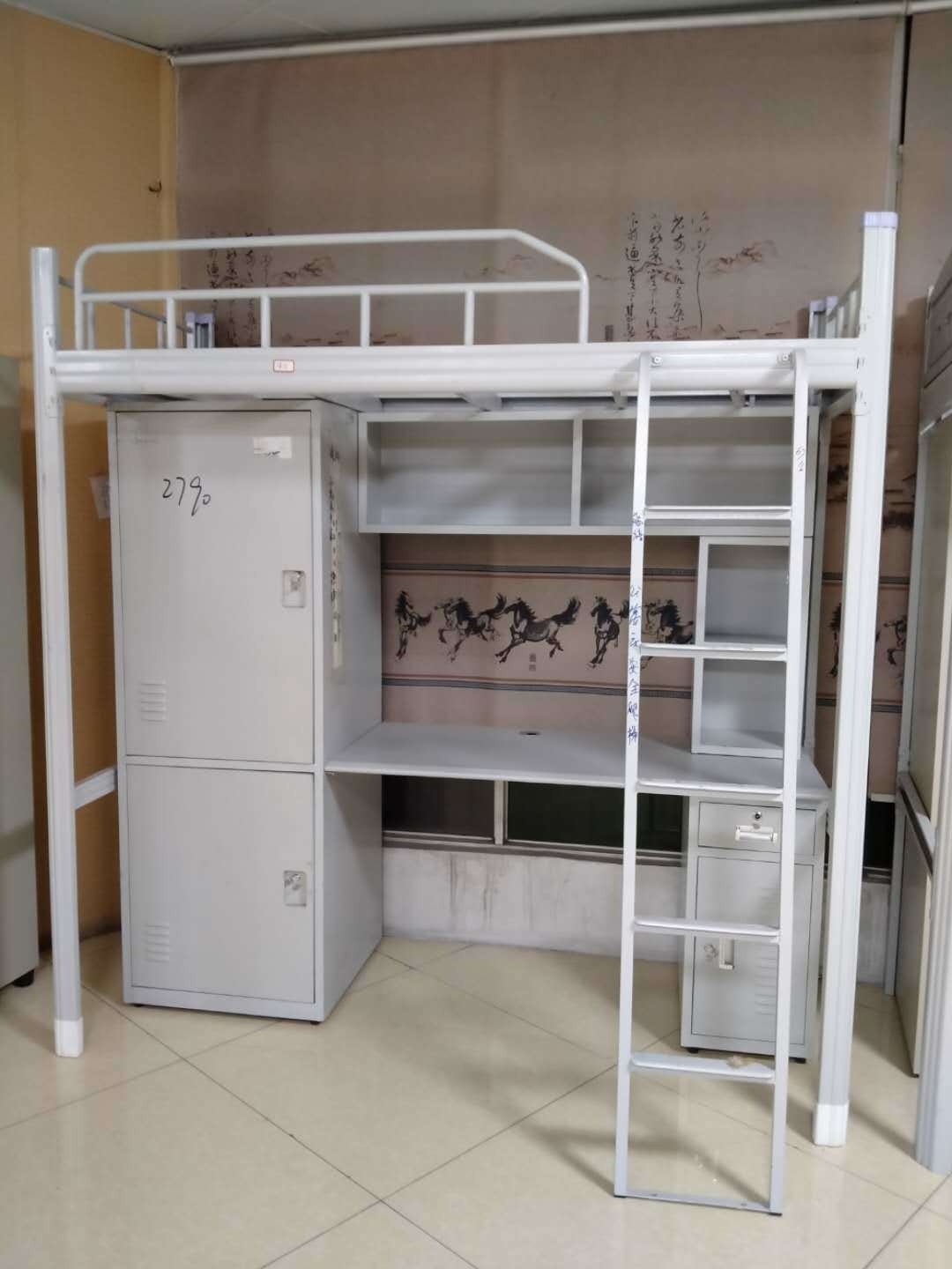 學生公寓鐵床