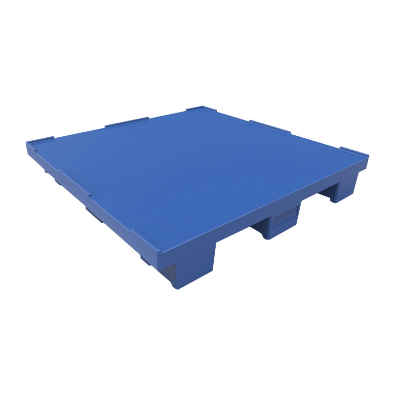 Tray with surrounding lip edges