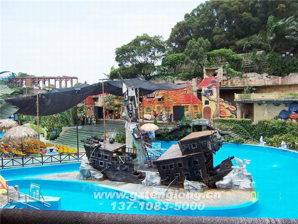 Dream Water City has projects such as a rafting river, children's water village, and wave pool. It is a water park with the theme of a pirate ship.