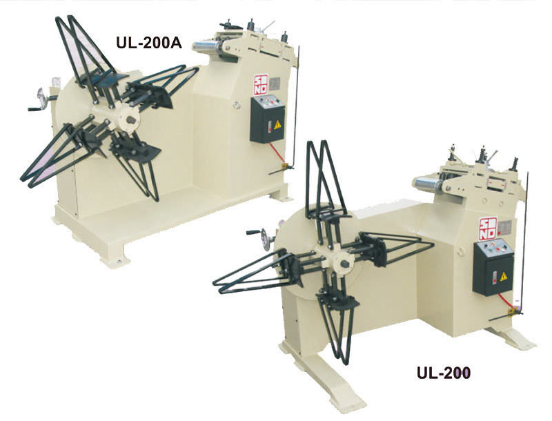 Automatic feed straightener