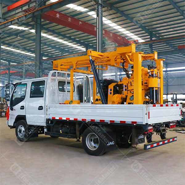 XYC-200 vehicle-mounted hydraulic water well drilling rig