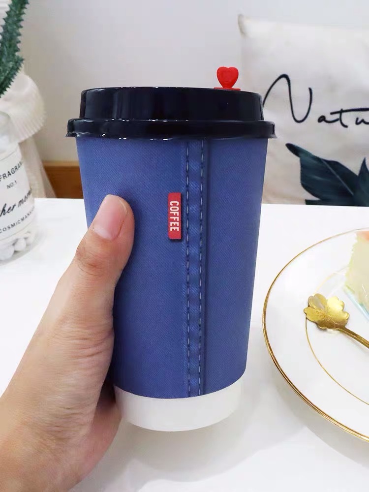 中空奶茶杯