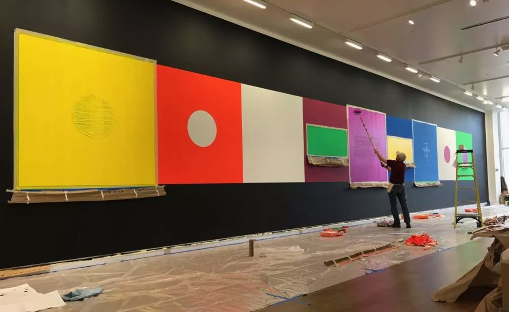 Immersive art installation that interprets the beauty of light and color