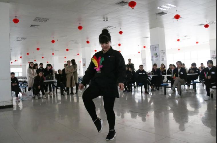 The company holds fun sports activities to celebrate Women's Day