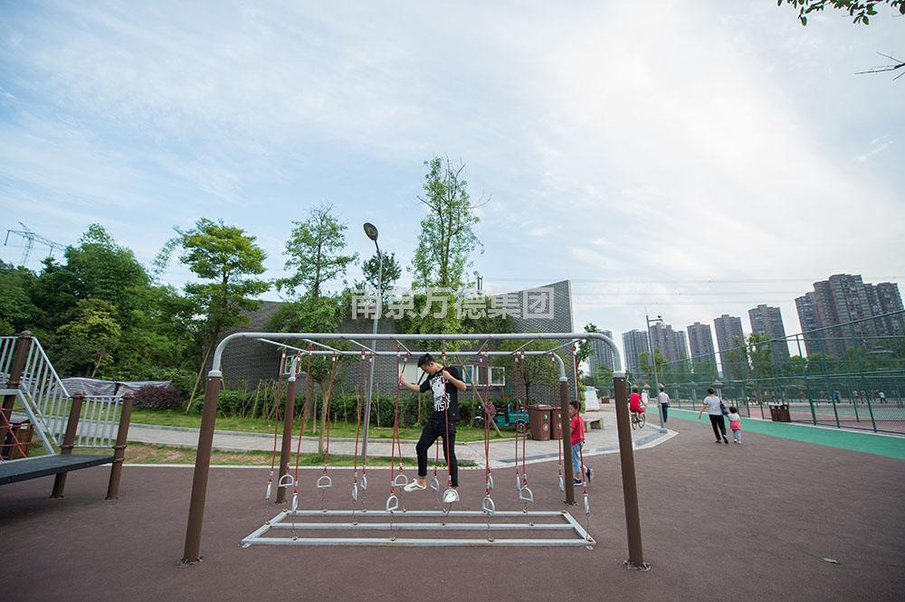 重庆.东岳体育公园
