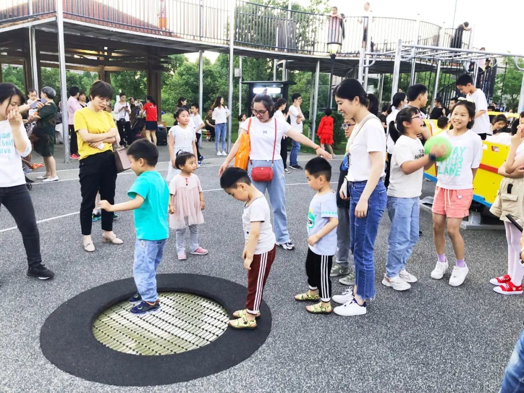 南京万德体育产业集团有限公司