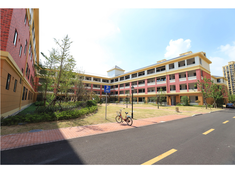 附属龚路中学（分校）