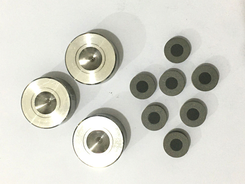 Polycrystalline wire drawing die