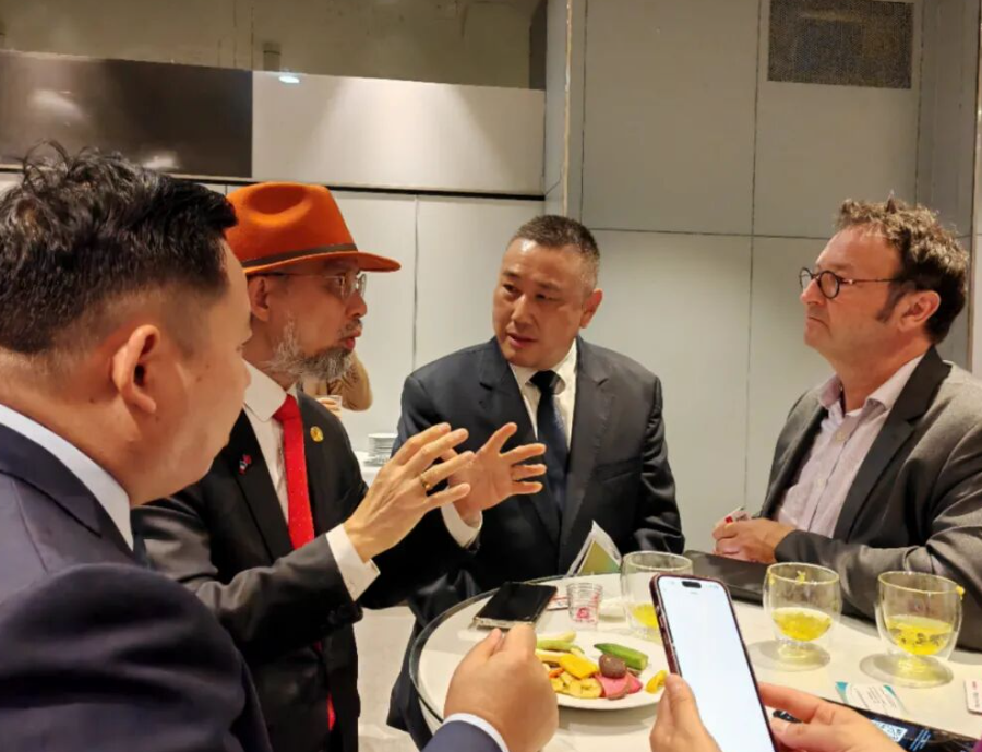 王仁和米线闪耀巴黎国际舞台 "徽味"香飘塞纳河畔