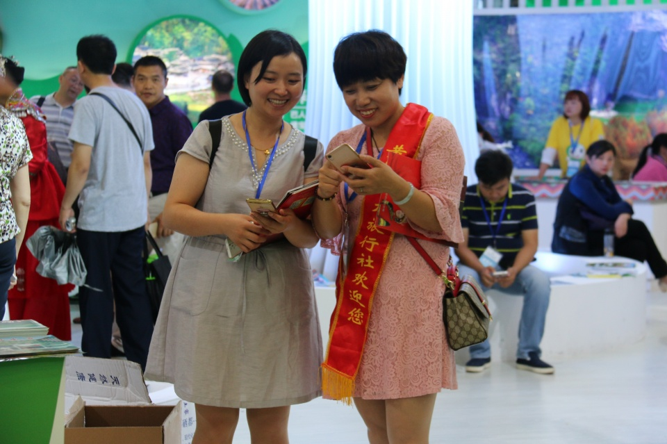 醉美金建始：曉姚媽媽菜參加第九屆華中旅游博覽會