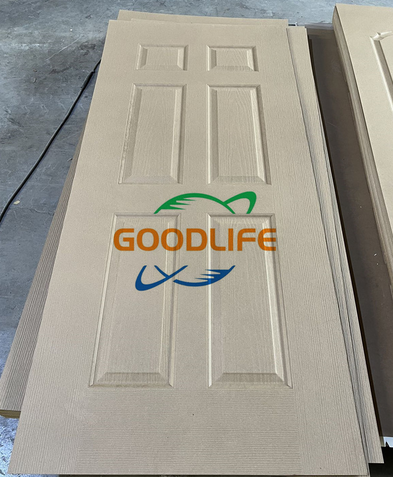 Plain moulded HDF door skins