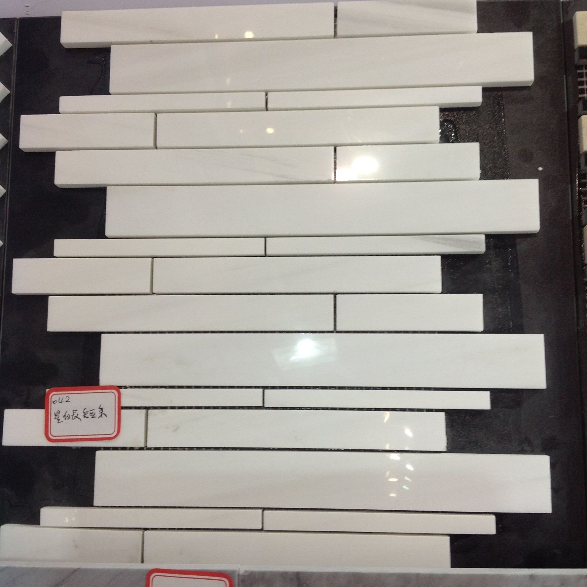 Bianco Dolomiti linear mosaic