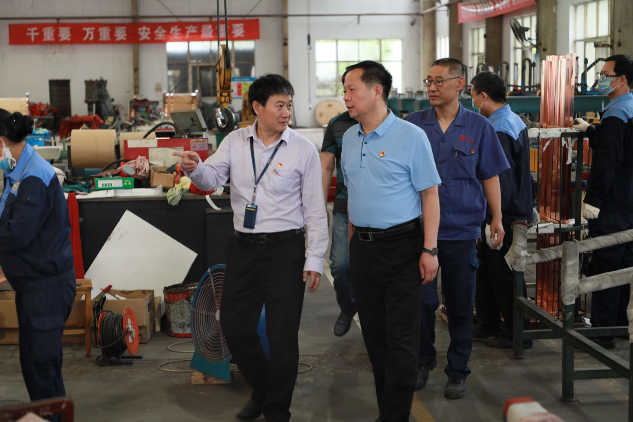 围绕经济抓党建  抓好党建促发展 --洛阳市市场监督管理局党组成员、副局长李跃武考察非公企业党建工作