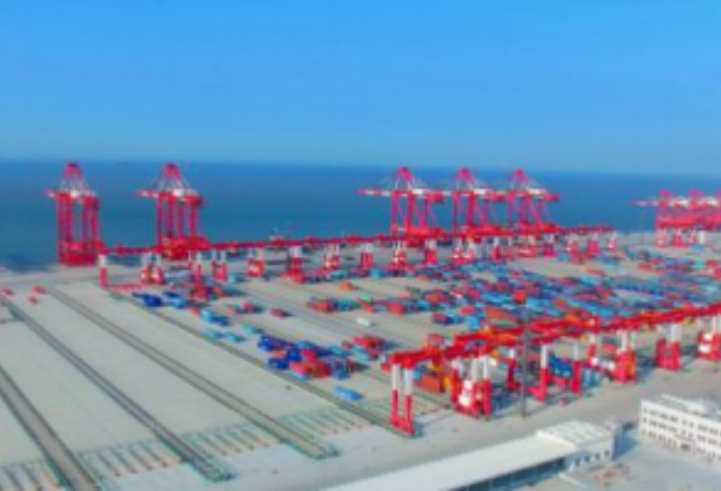 上海洋山港自动化码头工程
