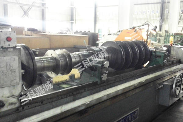 国電投大板発電600ユニットMGG 344型給水ポンプ芯包検査修理