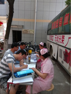 市城乡规划局系统干部职工踊跃参加义务献血活动