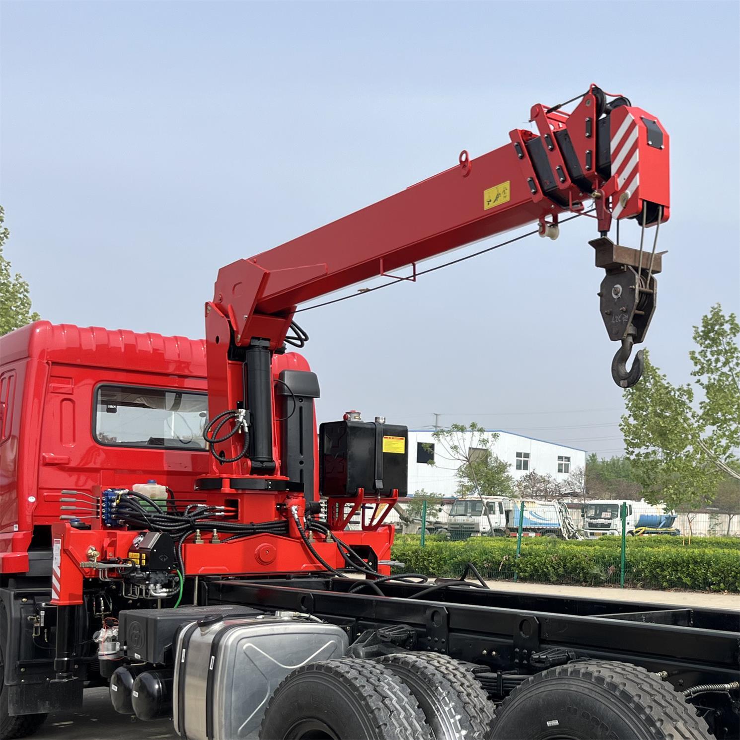 Hydraulic Crane 5ton crane, truck lifting, telescopic boom truck with crane Truck-mounted crane