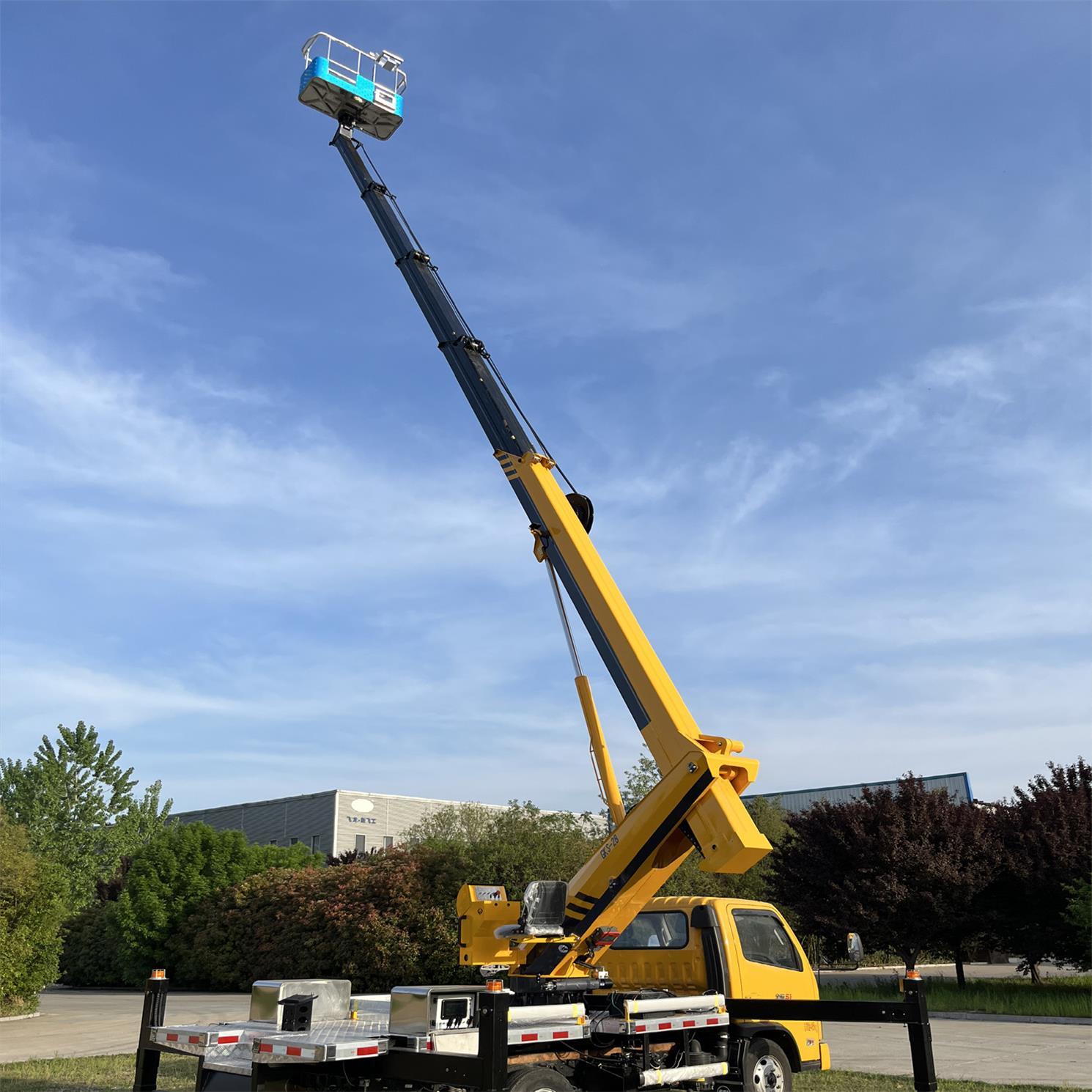 Подъем заграждения мобильной воздушной рабочей платформы телескопичный с платформой вок высоты корзины