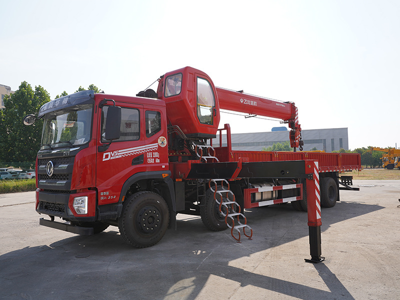 Грузовый краны 20-тон FSC 501