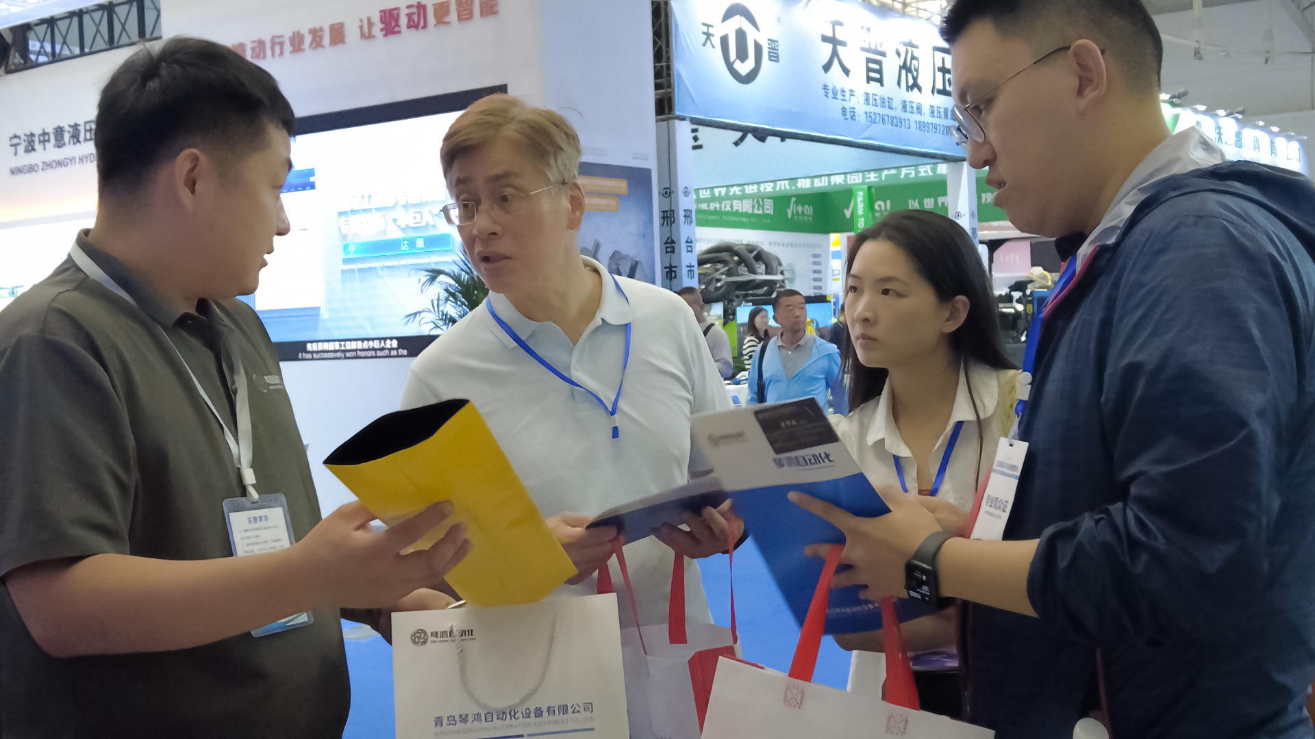 Qingdao Qin Hong shines at Xinjiang Agricultural Expo, showcasing innovative agricultural equipment