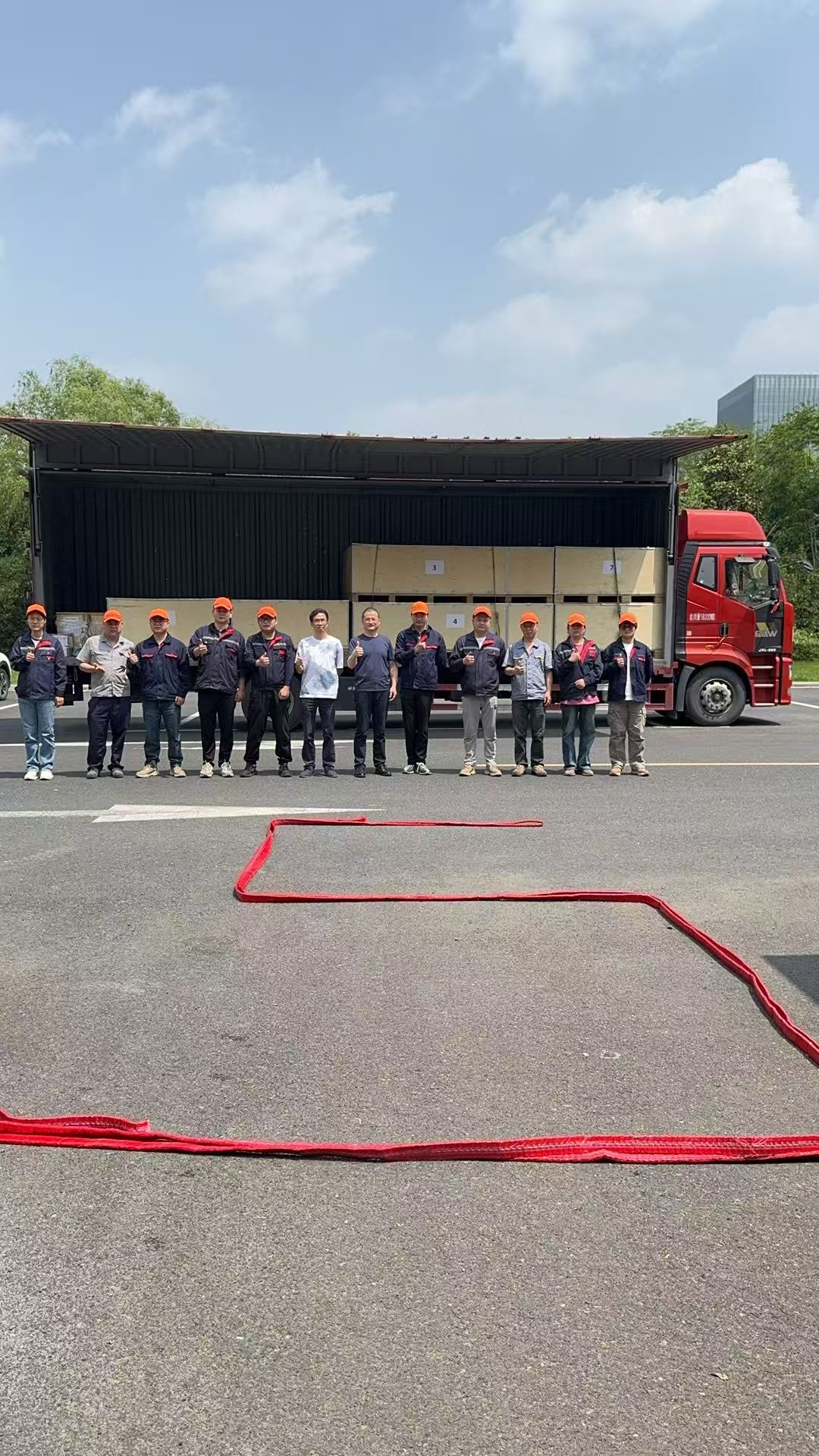 江蘇廣義牽引技術(shù)研究所成功完成國內(nèi)一列車牽引、輔逆、網(wǎng)絡(luò)系統(tǒng)大修
