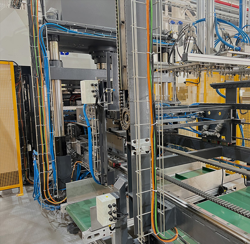 High-quality labor contract machine