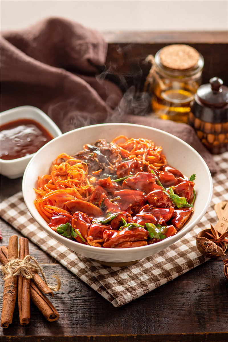 蜜汁烤肉拌飯