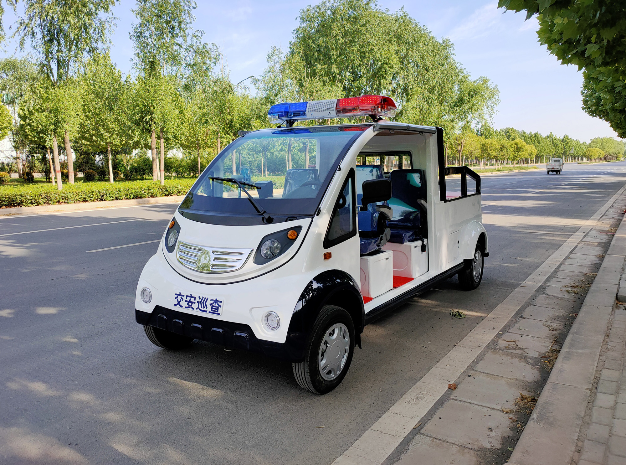 5座開放式皮卡巡邏車