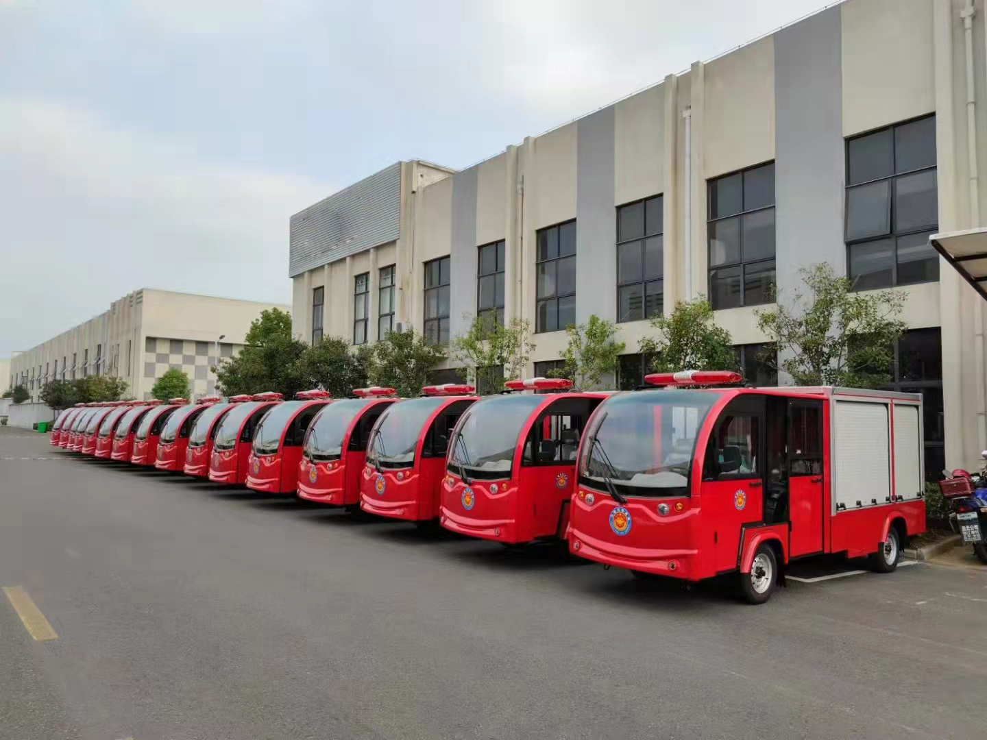 1噸5座消防車