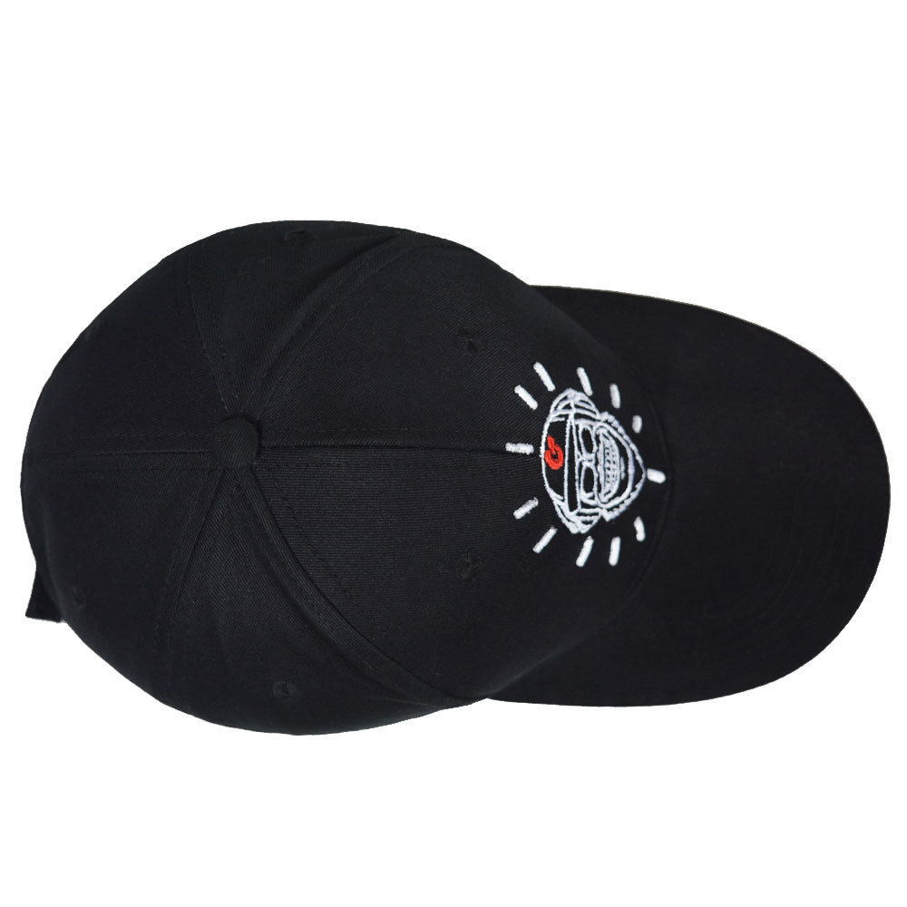 Custom Embroidered logo baseball cap   