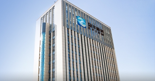 光学新材料网站建设：益丰新材