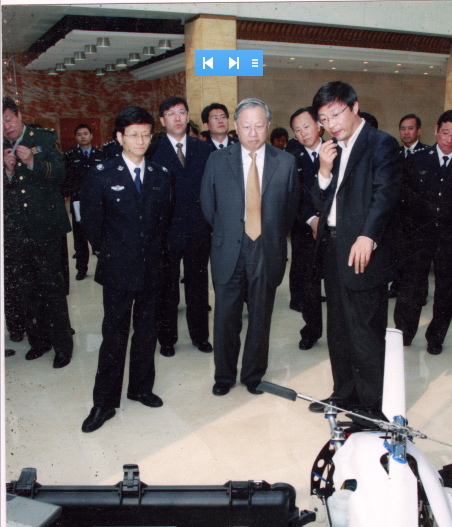 原公安部部长孟建柱以及全国人大副委员长、中国科学院院长路甬祥参观汉和航空