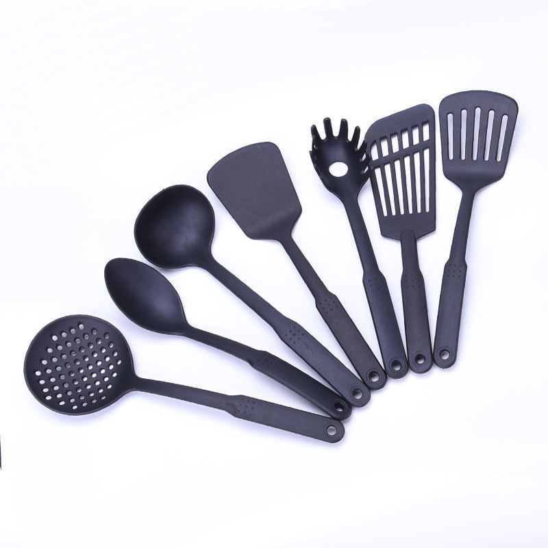 One-piece nylon spoon and spatula
