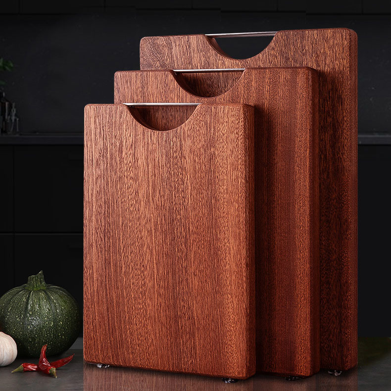 Non-slotted ebony chopping board