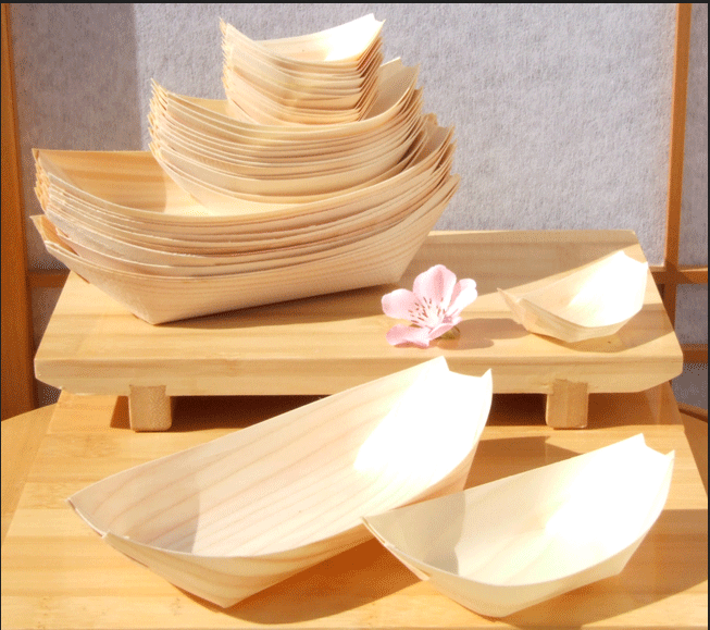 Disposable boat-shaped sushi plates