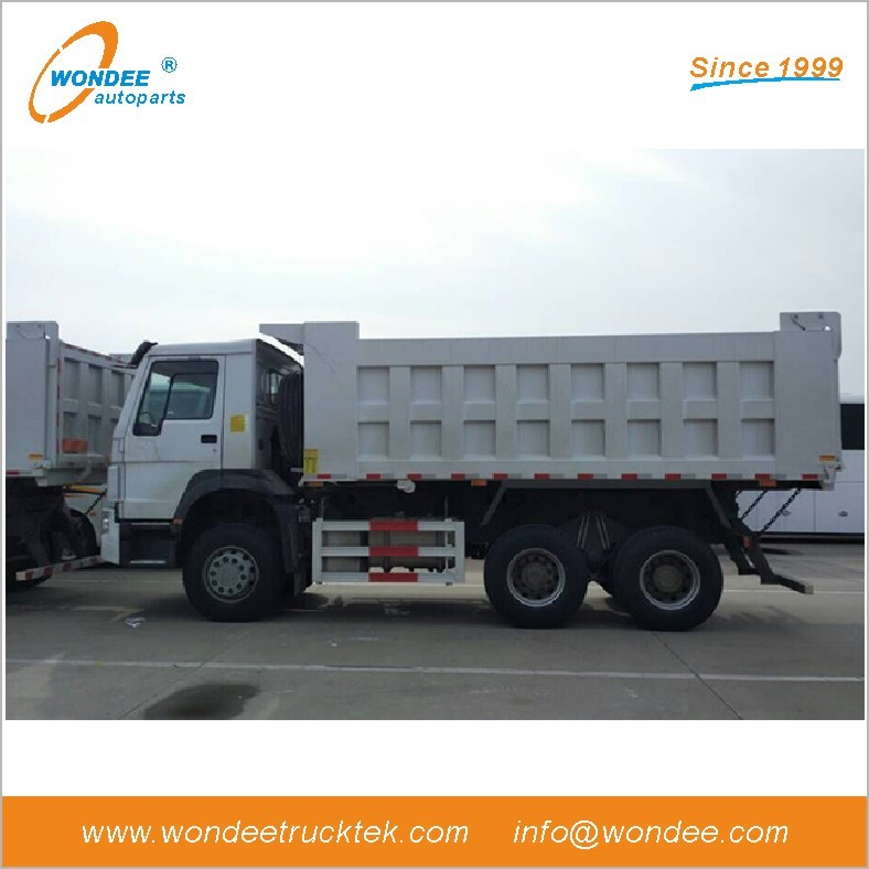 SINOTRUK HOWO 6x4 Dump Truck with 25-30T Loading Capacity