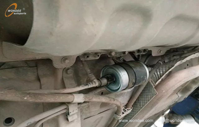 How often should I change my fuel filter? Does the built-in fuel filter need to be replaced?